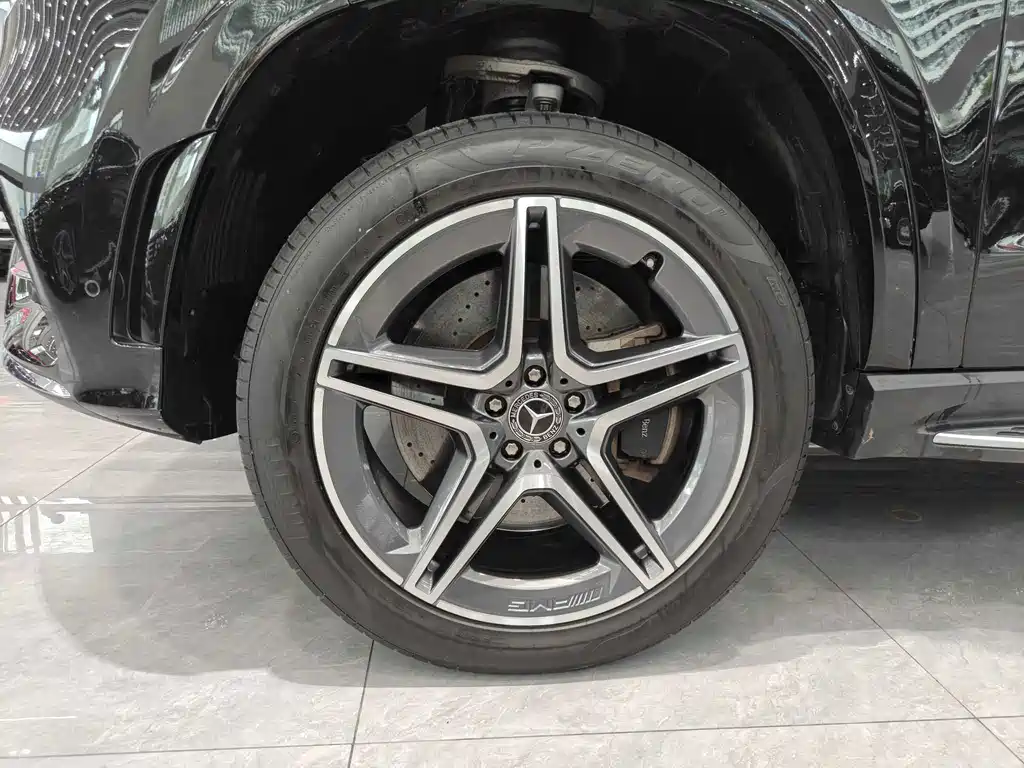 Mercedes-Benz GLS — миниатюра 4