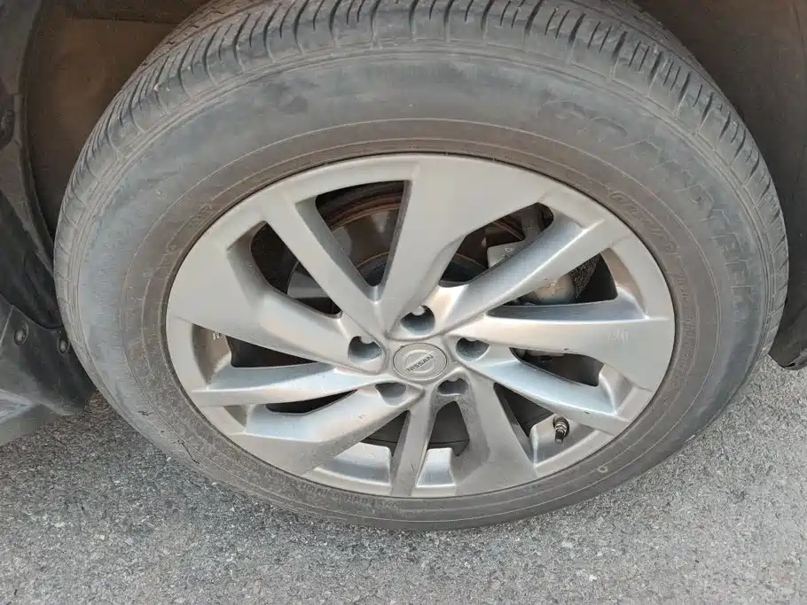 Nissan X-Trail — миниатюра 6