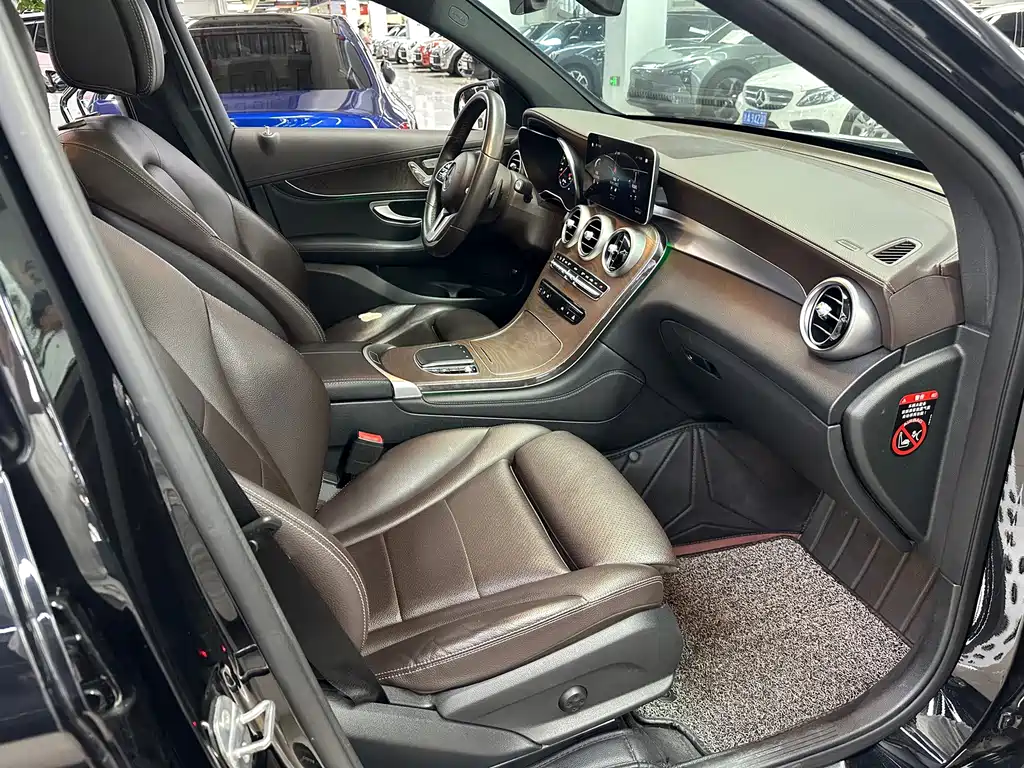 Mercedes-Benz GLC — миниатюра 14