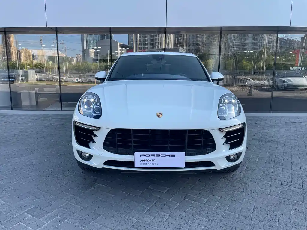 Porsche Macan — миниатюра 3