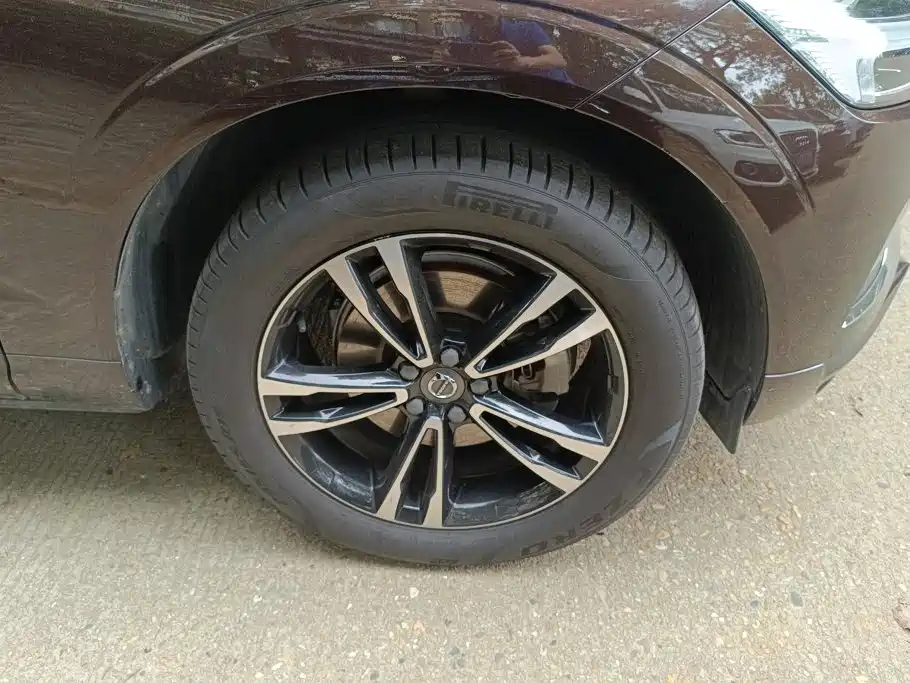 Volvo XC60 — миниатюра 6