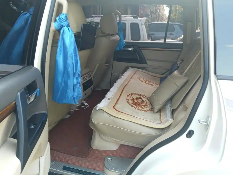 Toyota Land Cruiser — миниатюра 11