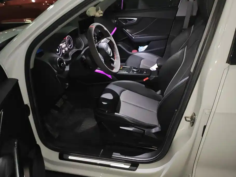 Audi Q2L e-tron — миниатюра 9