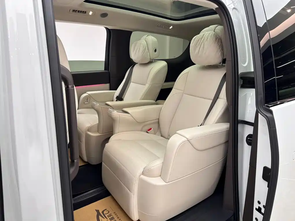Li Auto Li MEGA — миниатюра 9
