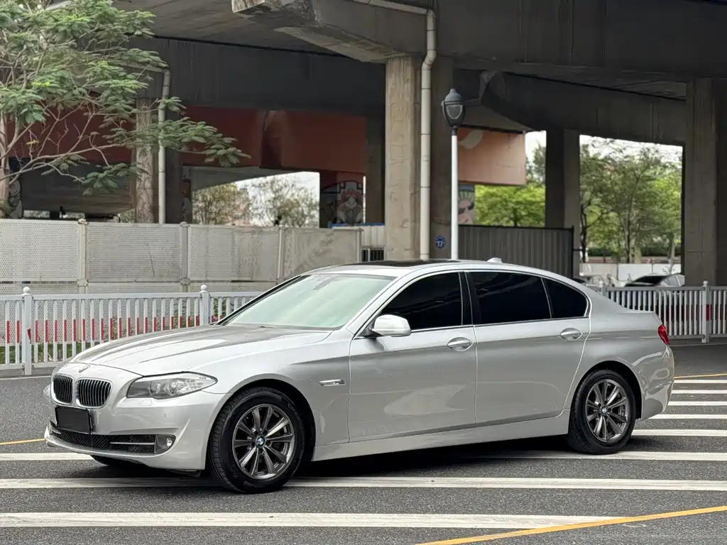 BMW 5 Series 2012