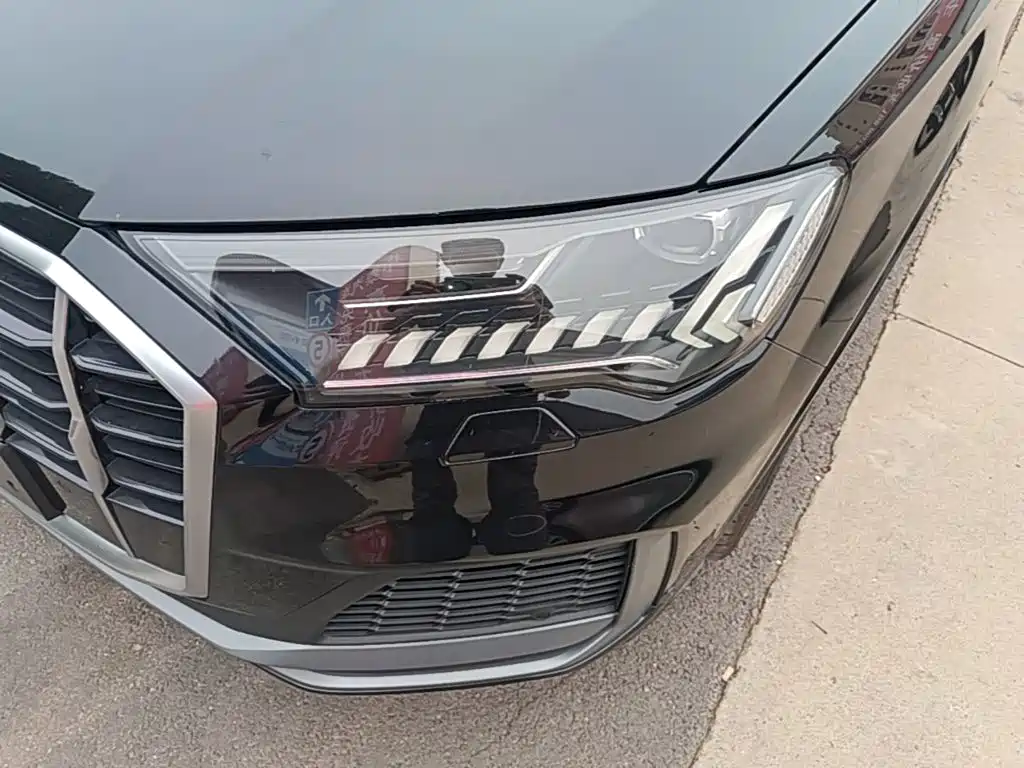 Audi Q7 — миниатюра 24