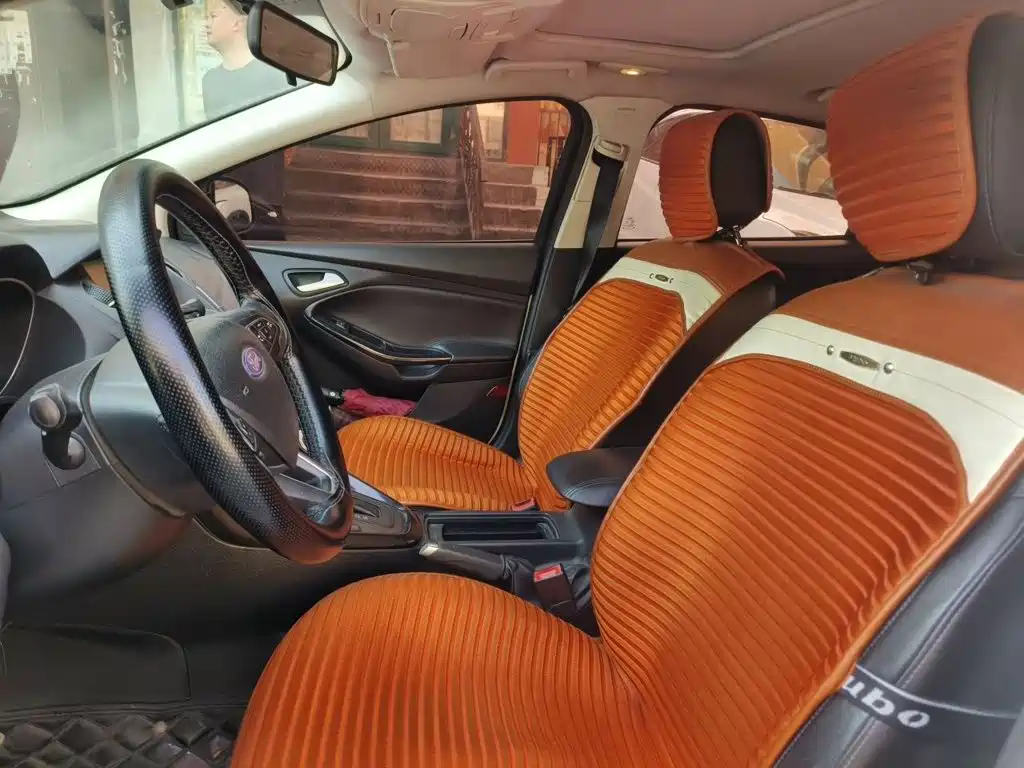 Ford Focus — миниатюра 11
