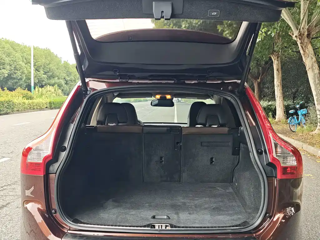 Volvo XC60 — миниатюра 18
