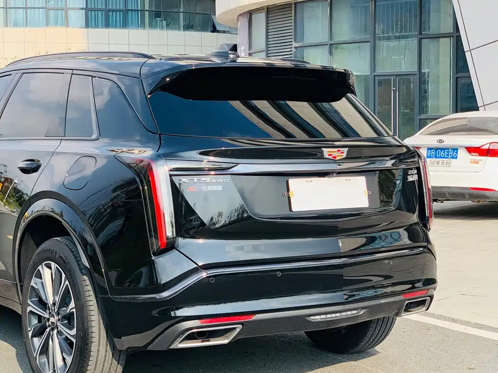Cadillac XT5 — миниатюра 11