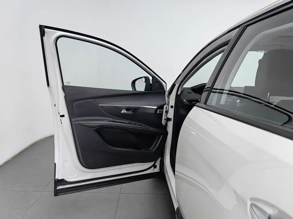Peugeot 5008 — миниатюра 8