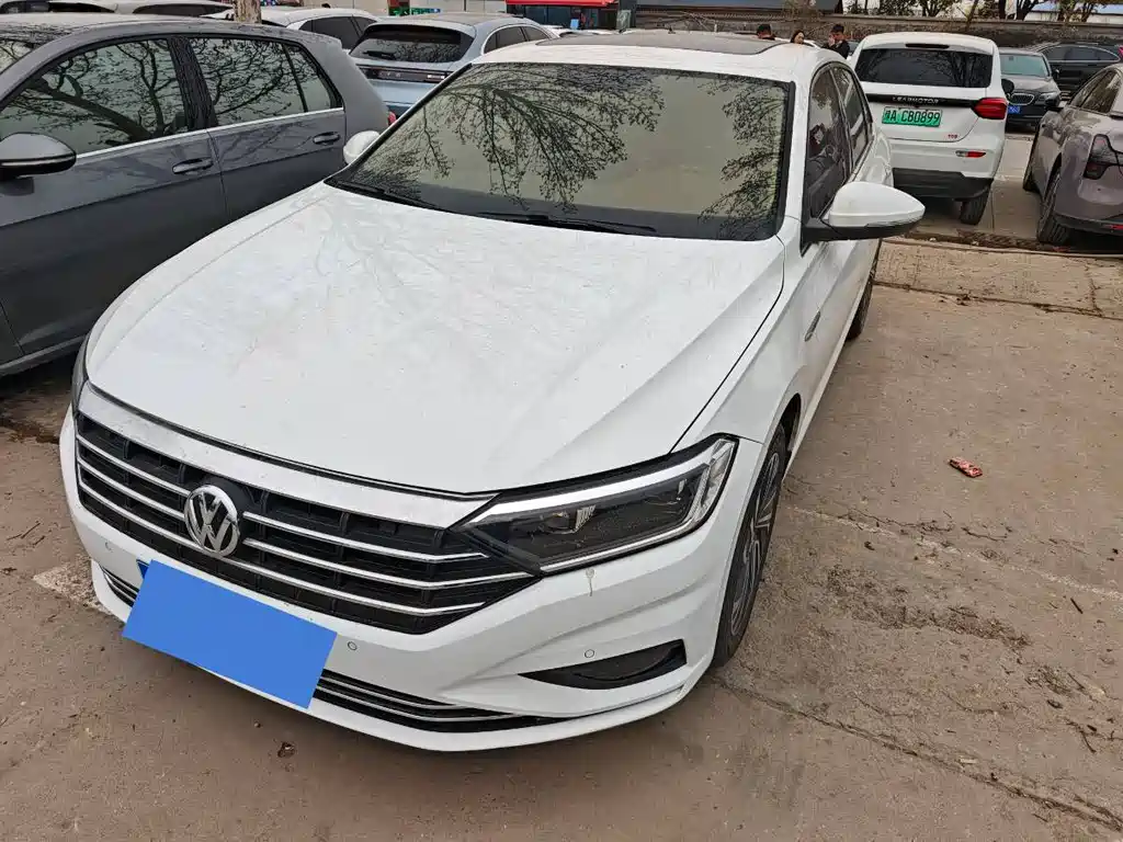 Volkswagen Sagitar 2019