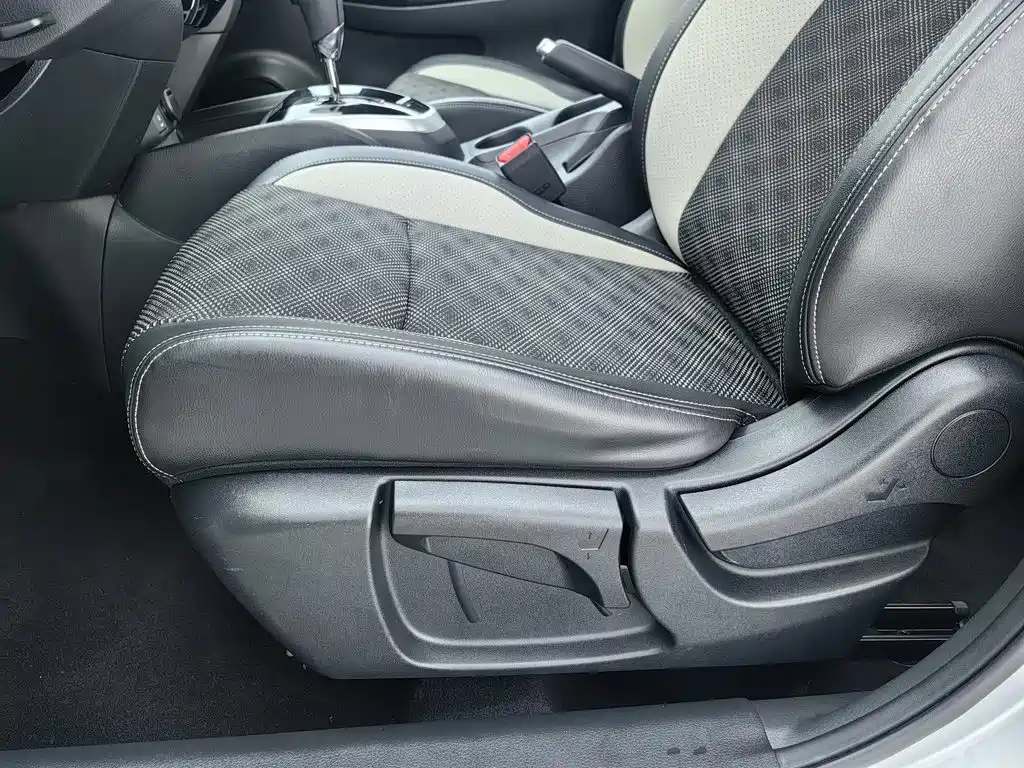 Nissan Qashqai — миниатюра 20