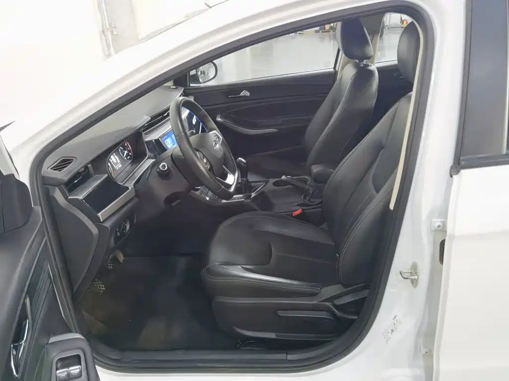 Chery Arrizo 5 — миниатюра 10