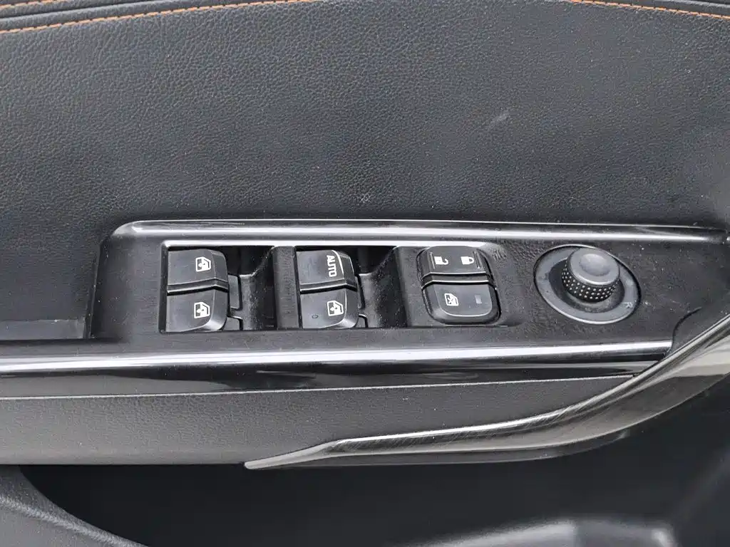 Baojun 310 — миниатюра 9