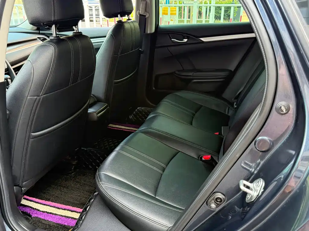 Honda Civic — миниатюра 8