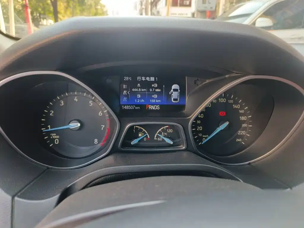 Ford Focus — миниатюра 7