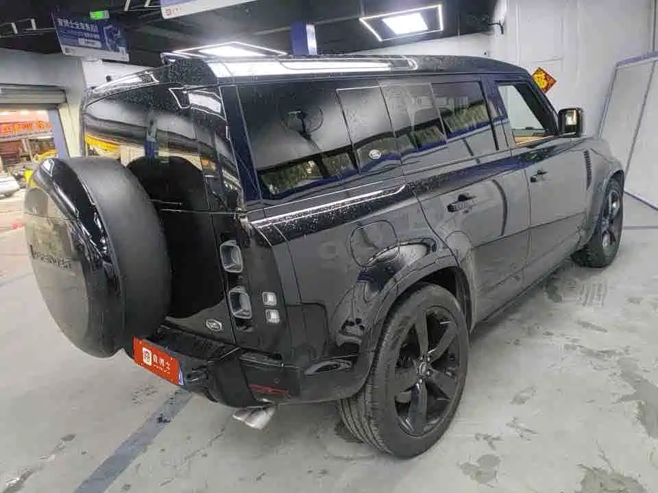 Land Rover Defender — миниатюра 2