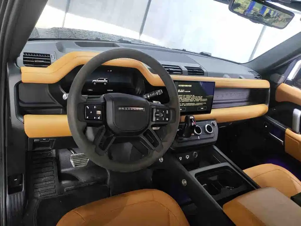 Land Rover Defender — миниатюра 3
