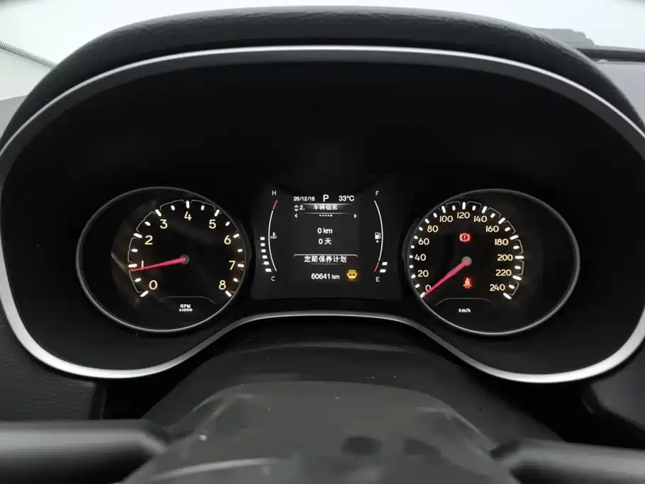 Jeep Compass — миниатюра 14
