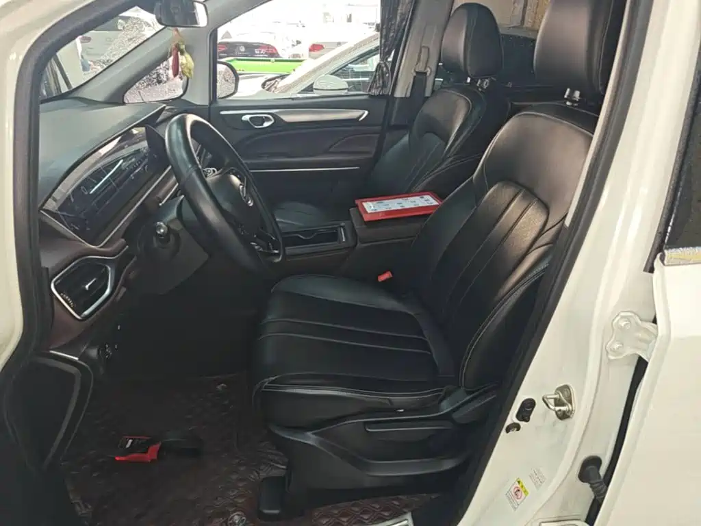 GAC Motor Trumpchi M6 — миниатюра 15