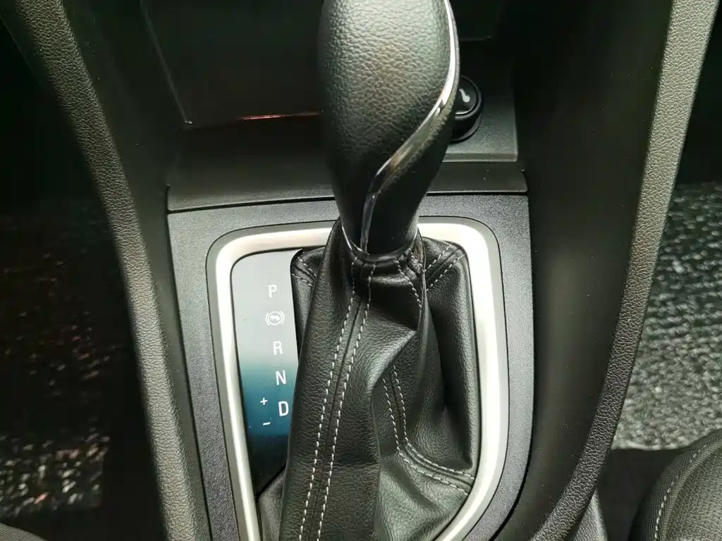 Buick Excelle — миниатюра 13