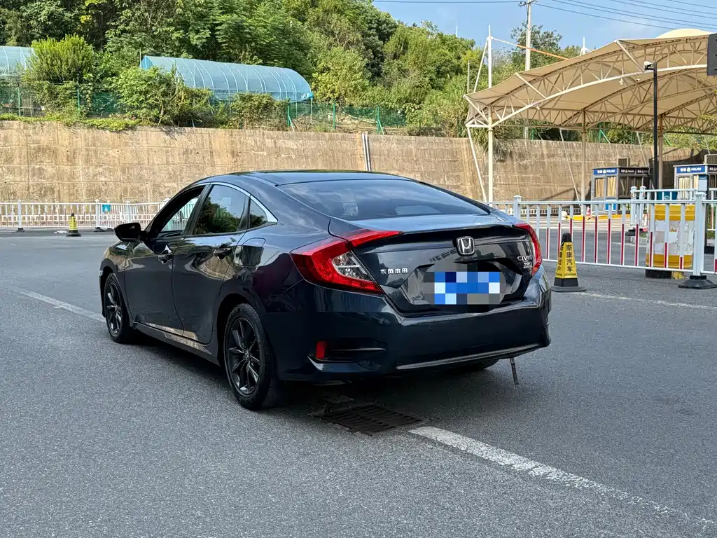 Honda Civic — миниатюра 6
