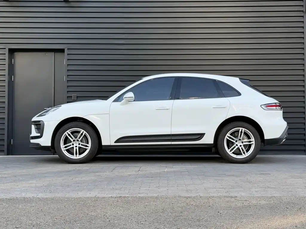 Porsche Macan — миниатюра 5