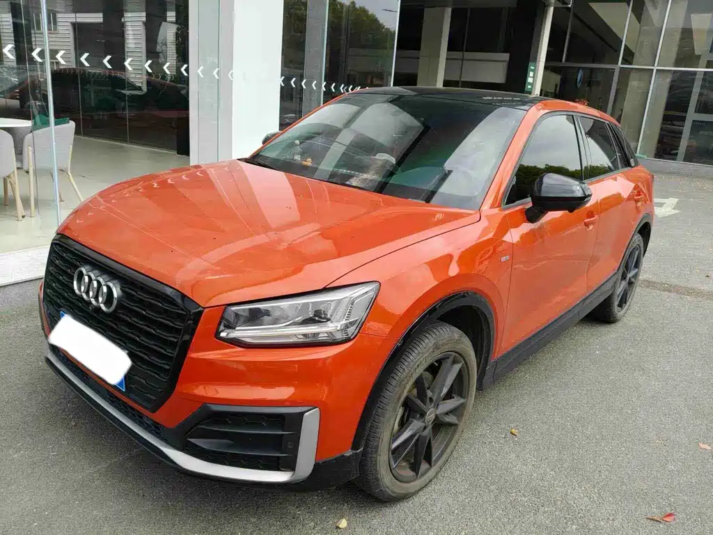 Audi Q2L 2019