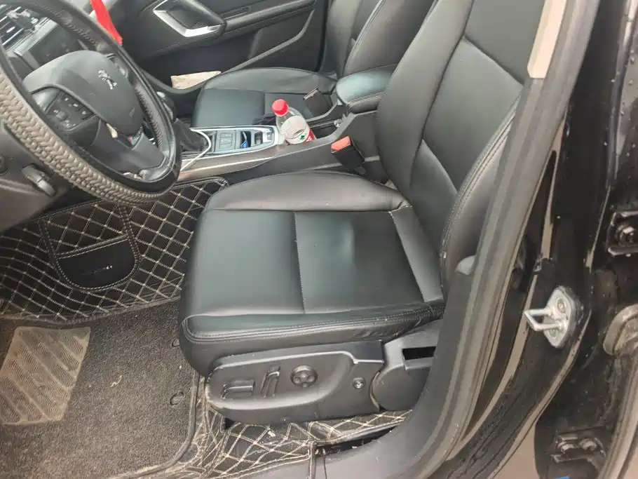 Peugeot 408 — миниатюра 9