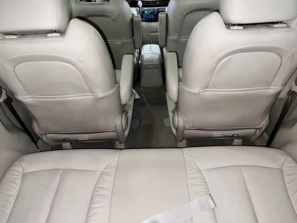 Buick GL8 — миниатюра 8