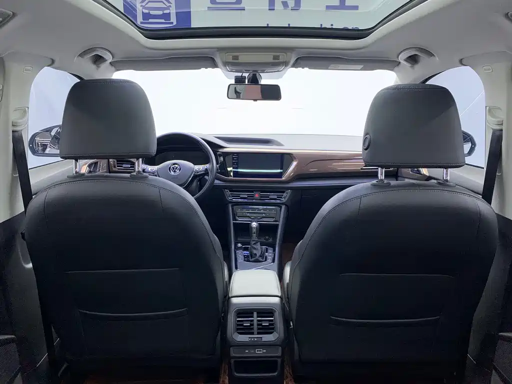 Volkswagen Tharu — миниатюра 21