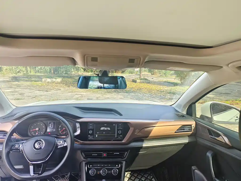 Volkswagen Tharu - фото 6