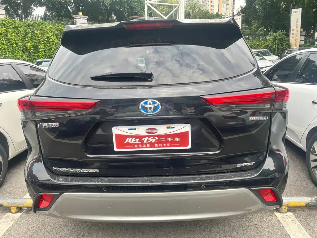 Toyota Highlander — миниатюра 9