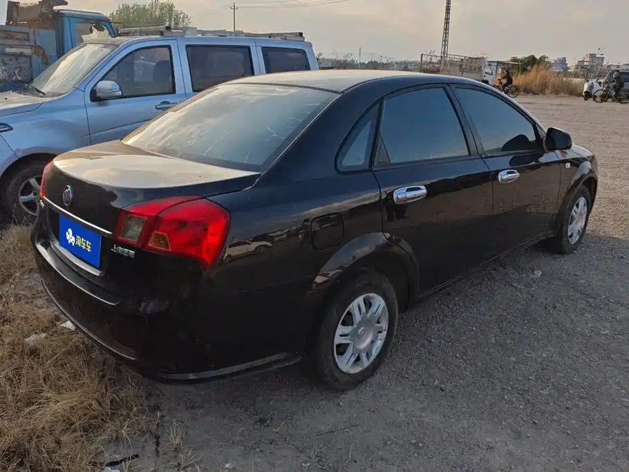 Buick Excelle — миниатюра 3
