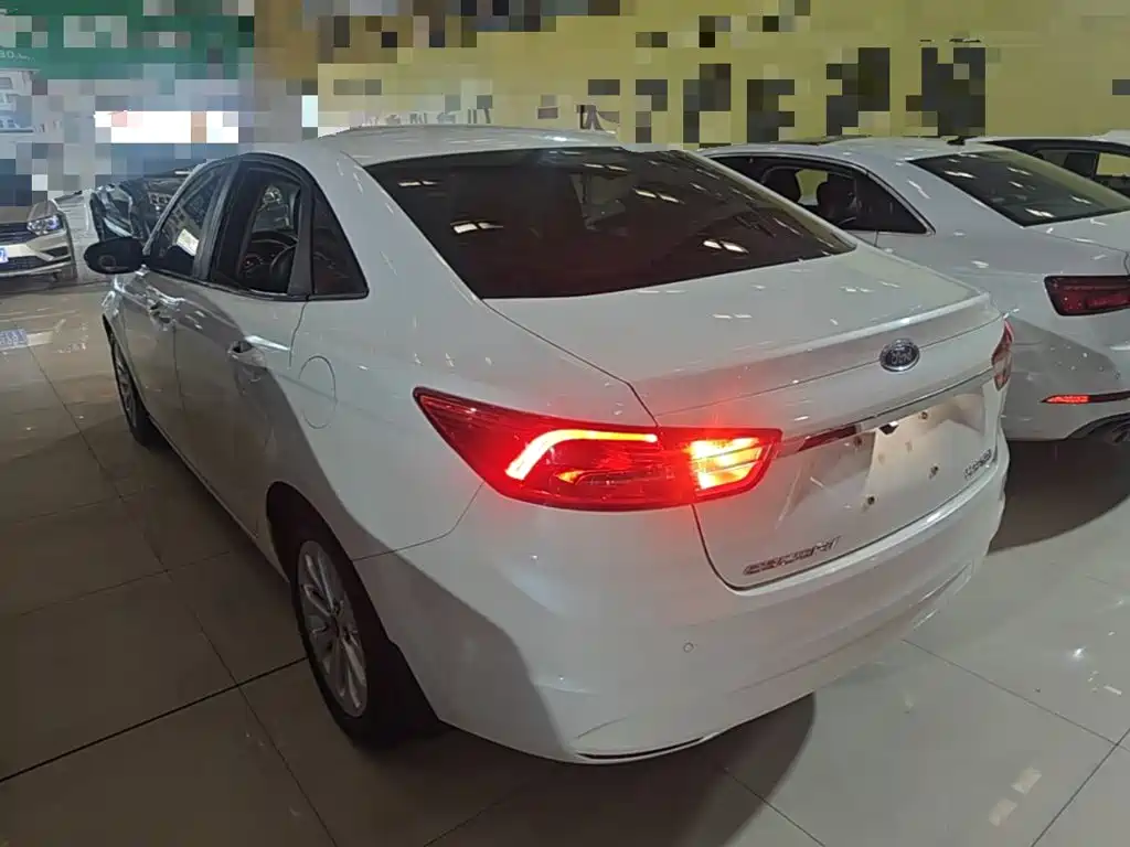 Ford Escort — миниатюра 5