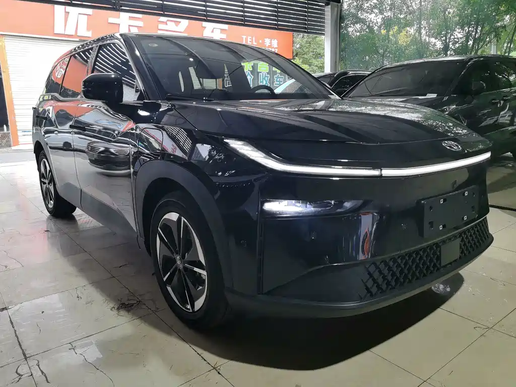 Toyota bZ3X — миниатюра 2