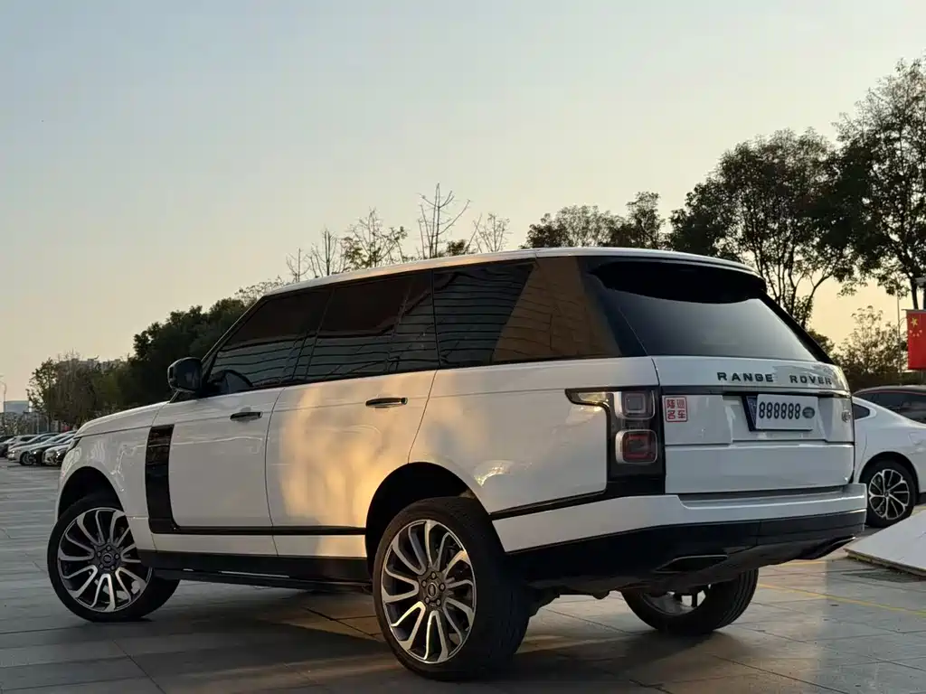 Land Rover Range Rover — миниатюра 11
