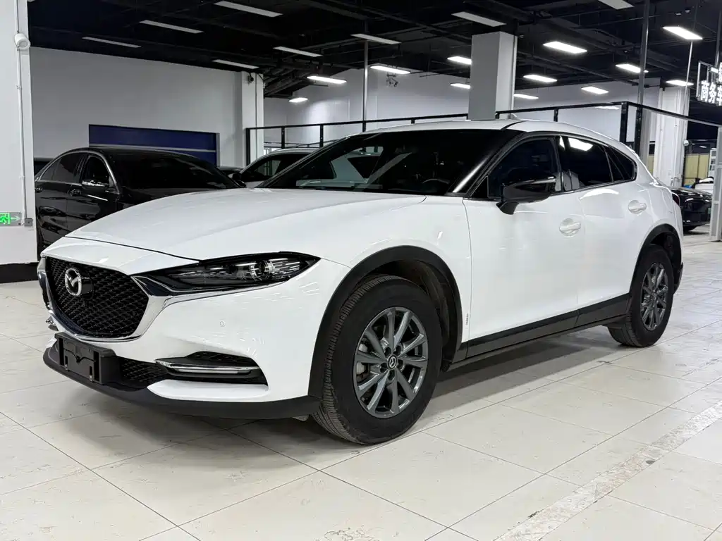 Mazda CX-4 2023