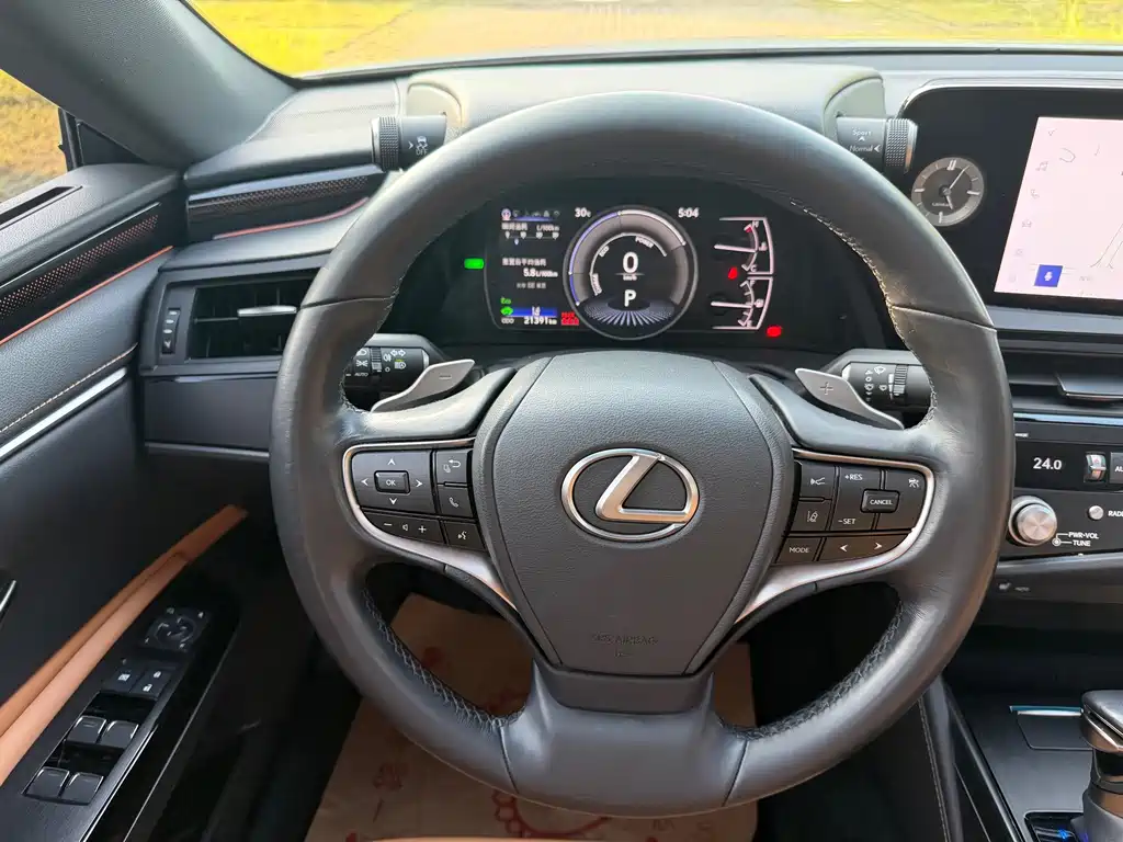 Lexus ES — миниатюра 14