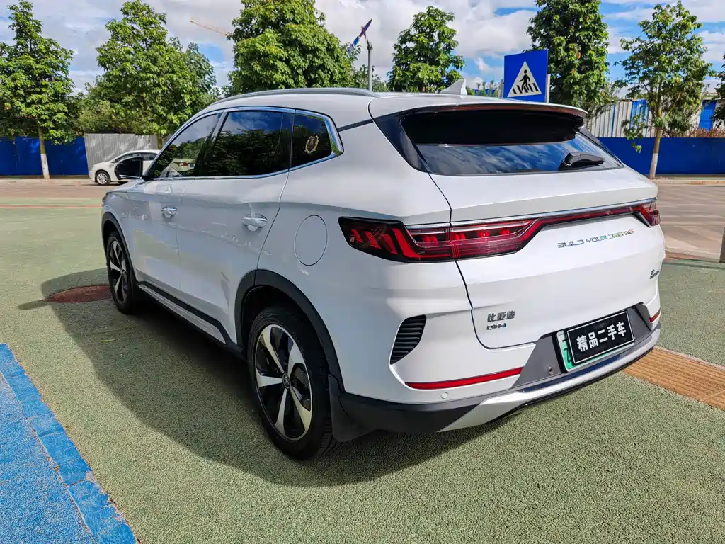 BYD PLUS New Energy — миниатюра 6