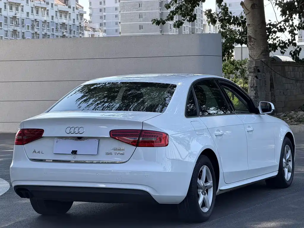 Audi A4L — миниатюра 6