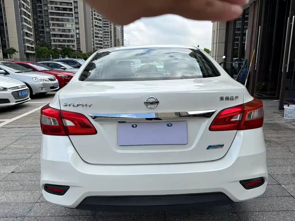Nissan Sylphy — миниатюра 5