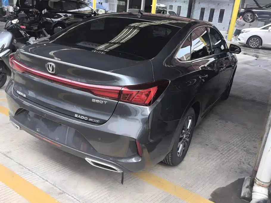 Changan Eado — миниатюра 3