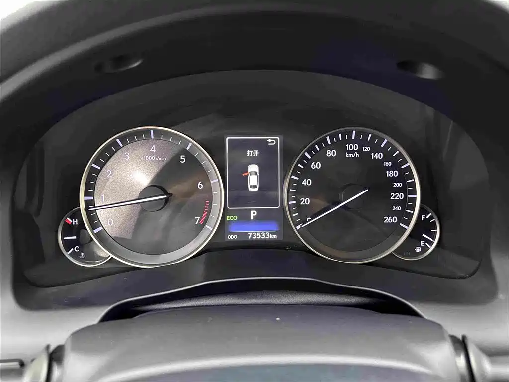 Lexus ES — миниатюра 11