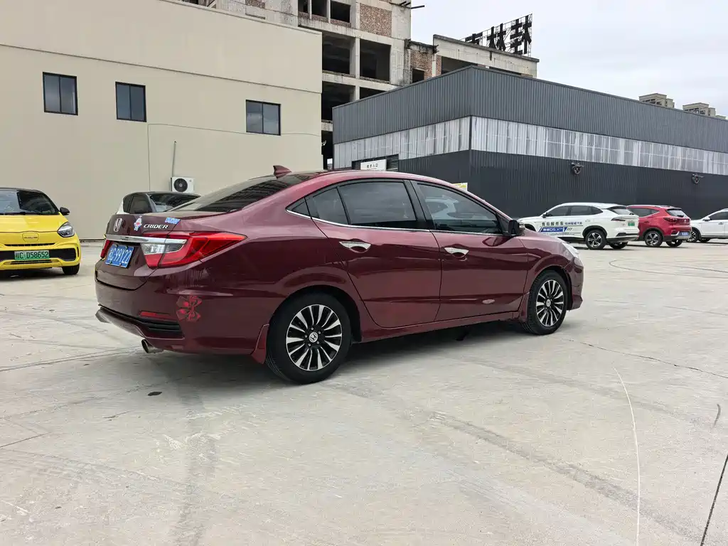 Honda Crider 2013 1.8L AT Comfort