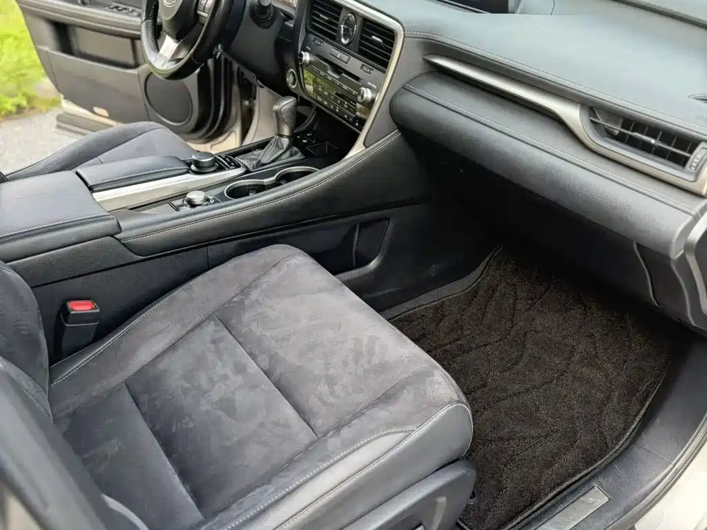 Lexus RX — миниатюра 5