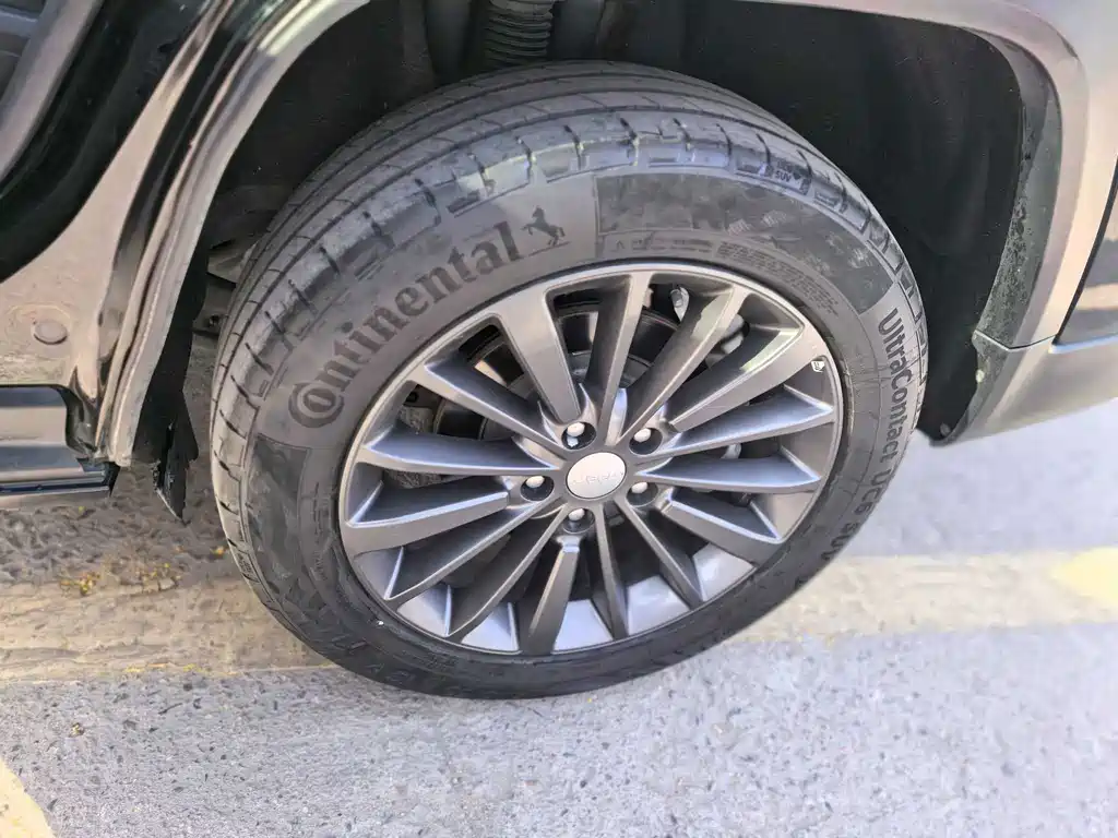 Jeep Grand Commander — миниатюра 4