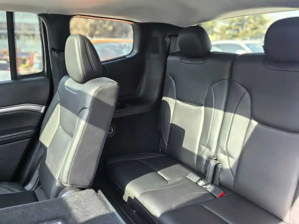 Jeep Grand Commander — миниатюра 19