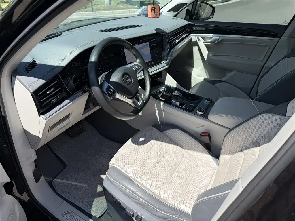 Volkswagen Touareg 2019 3.0TSI V