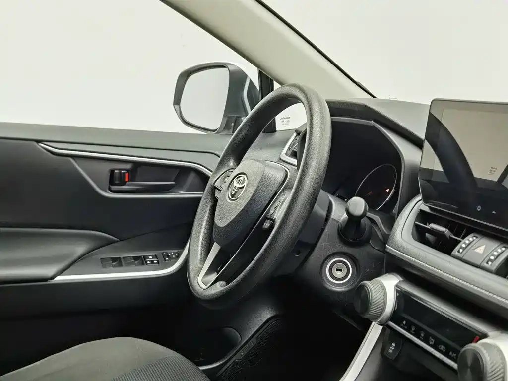 Toyota RAV4 — миниатюра 22
